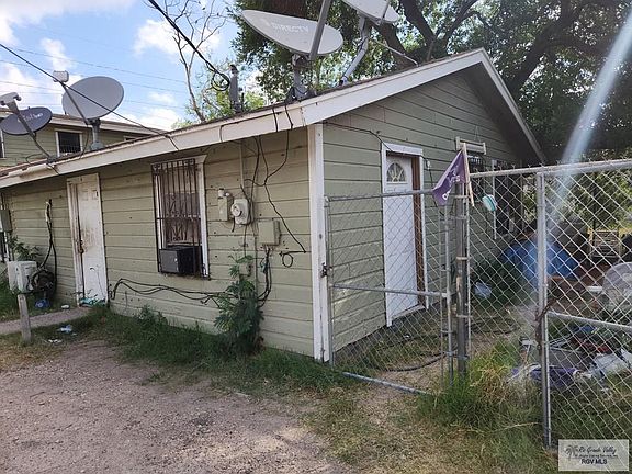 5th image of 3374 East Ave