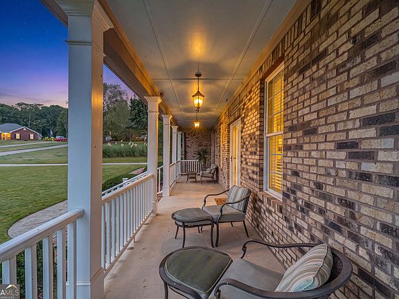 2nd image of 777 Appian Way
