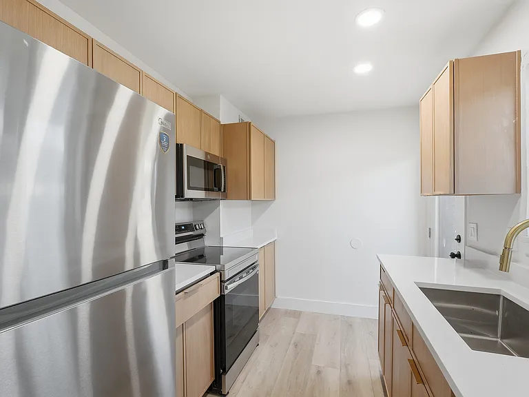 1721 R Ave #1723 — Photo 6