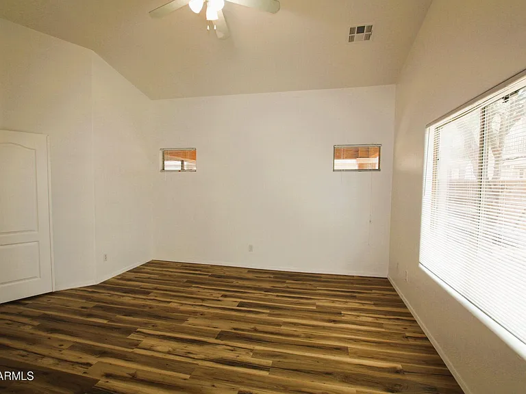 25735 W Elwood St — Photo 26