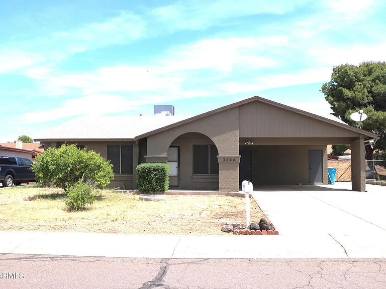 3544 W Charleston Ave — Photo 3