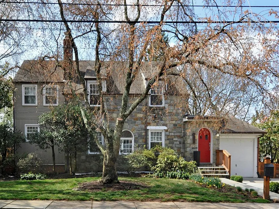 7314 University Ave