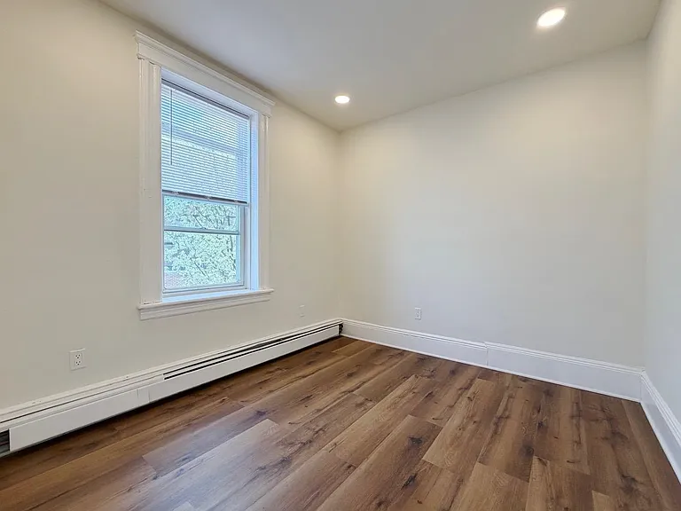 1918 Kerrigan Ave — Photo 19