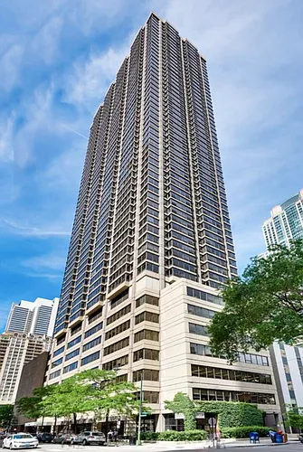 30 E Huron St #3204 Photo 1