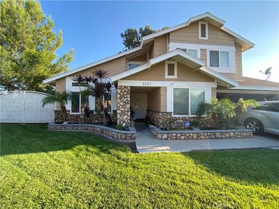 1527 W Mesa Dr, Rialto, CA, 92376