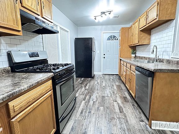 4th image of 332 Janet St SE