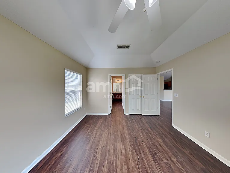 3206 Chantilly Ct — Photo 11