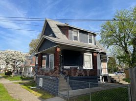 411 M St, Louisville, KY