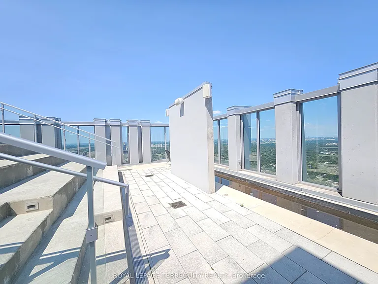 1 Yorkville Ave #4401 — Photo 25