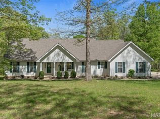 24331 Deer Creek Rd, Warrenton, MO 63383