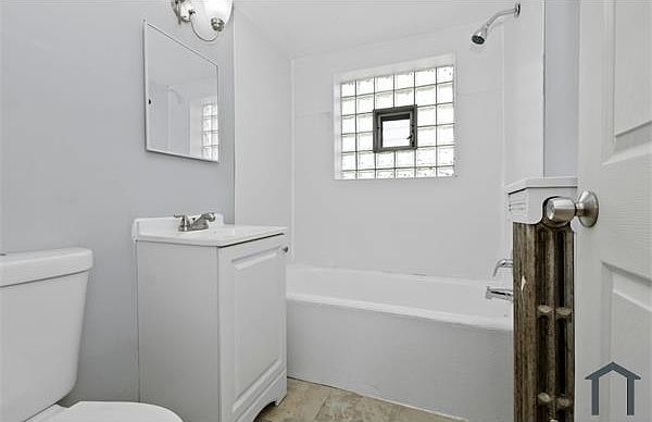 1st image of 102 Memorial Dr APT 12