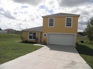 2 Willow Run Dr, Ocala, FL 34472