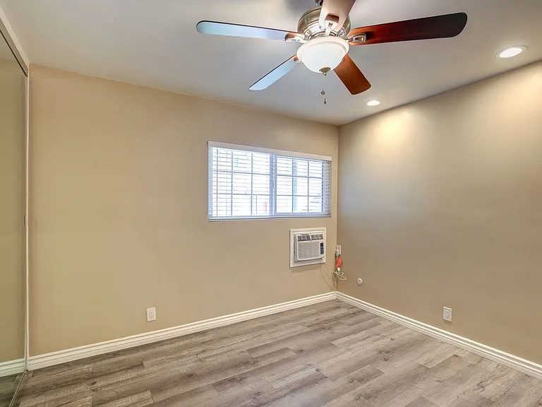 6830 Rosemead Blvd — Photo 30