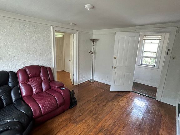 2nd image of 1531 N Jackson St #57094A33B
