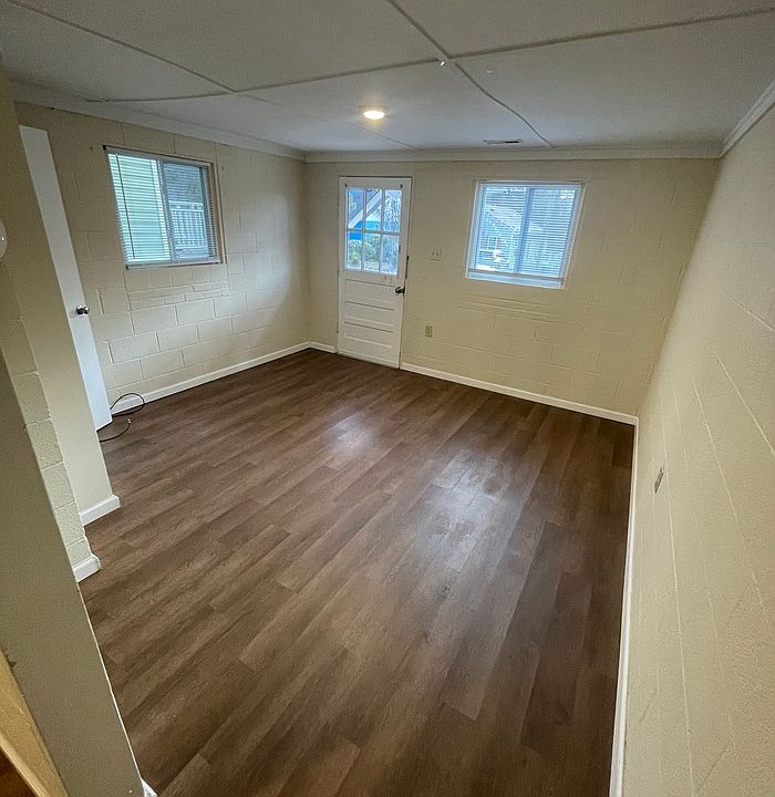 2nd image of 1104 Spaulding St