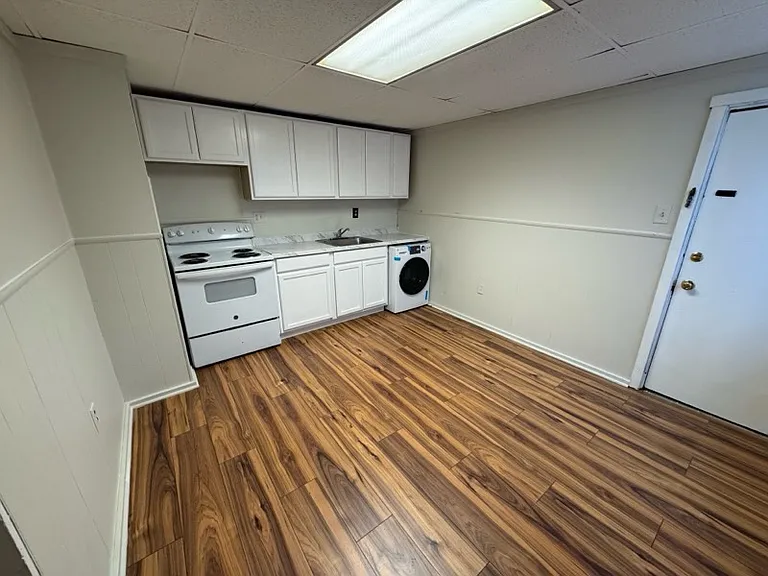 2980 Richmond St #2R — Photo 2