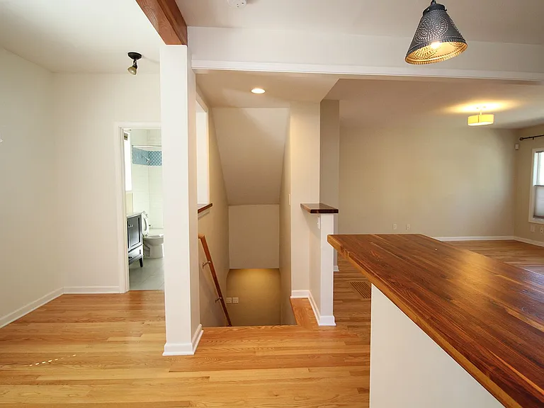 5401 NE 15th Ave — Photo 11