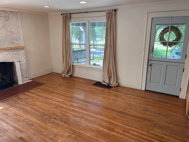 4010 Albemarle Ave — Photo 8