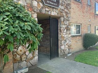 8547 Phinney Ave N APT 12, Seattle, WA 98103