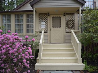 1 Arcadia Dr, New City, NY 10956