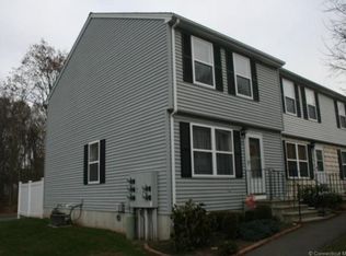 2 Periwinkle Ln #2, Glastonbury, CT 06033