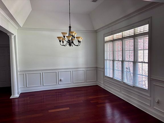 4th image of 309 Bunny Trail Ct.