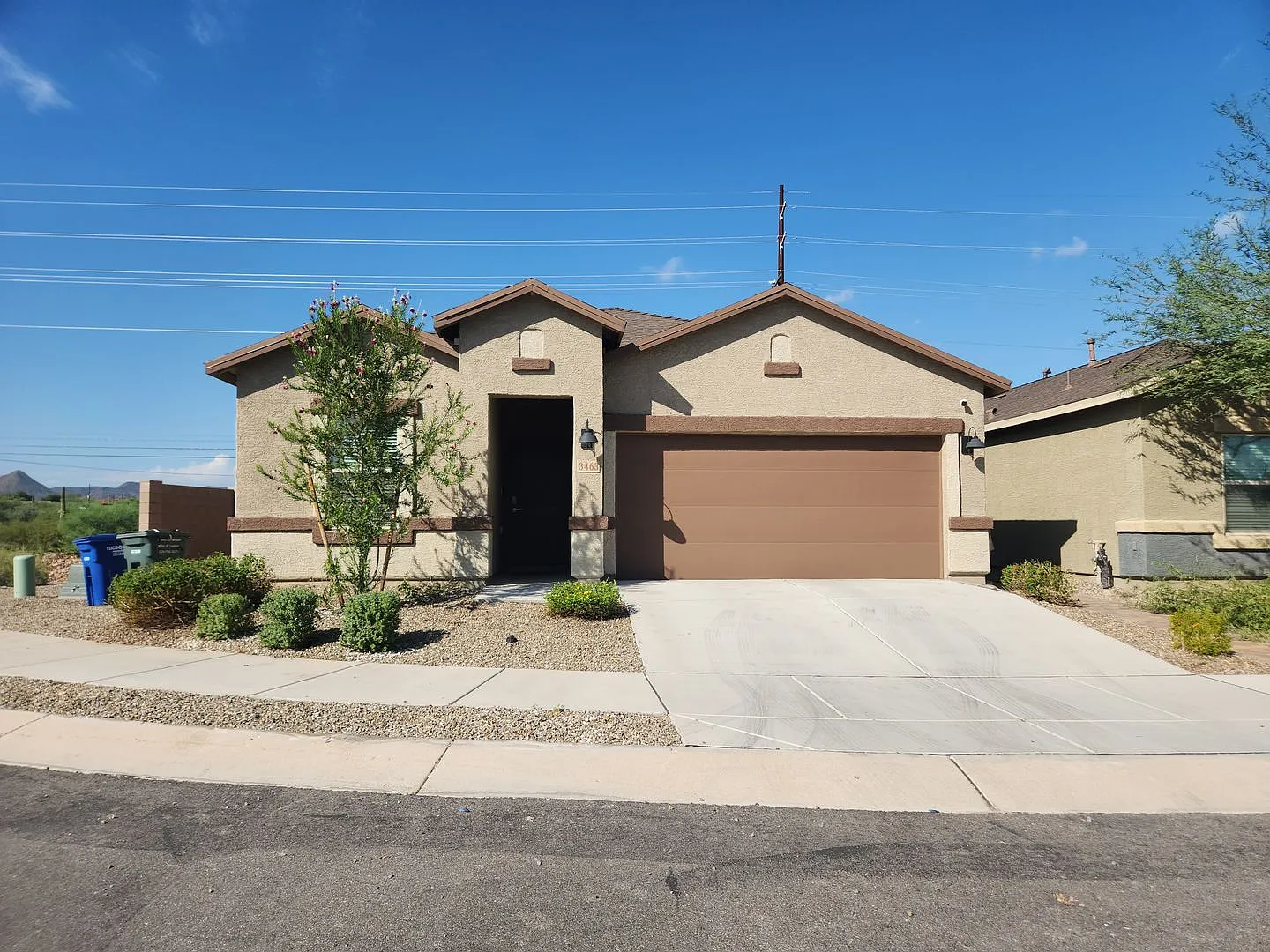 Silverbell Crossings 4bedroom/ 2bath — Photo 2