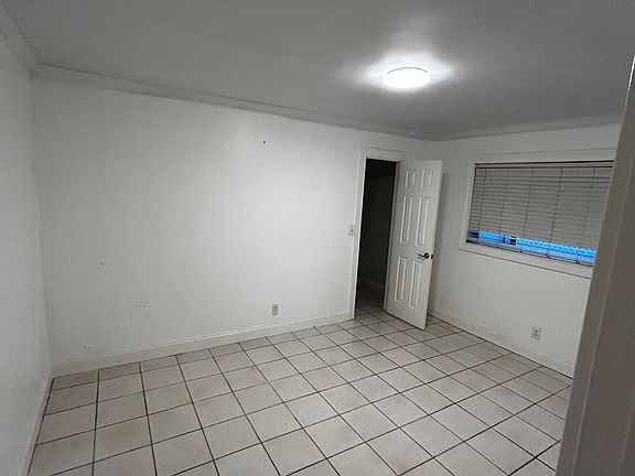 4th image of 7390 NW 37th Ct #2