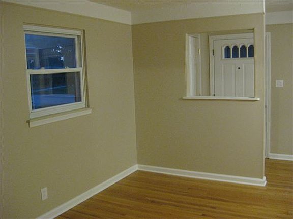 Living Room (2)