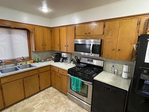 Shared Kitchen Space