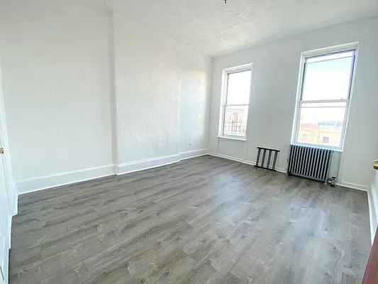 Rented by Brooklyn Property Group LLC | media 9