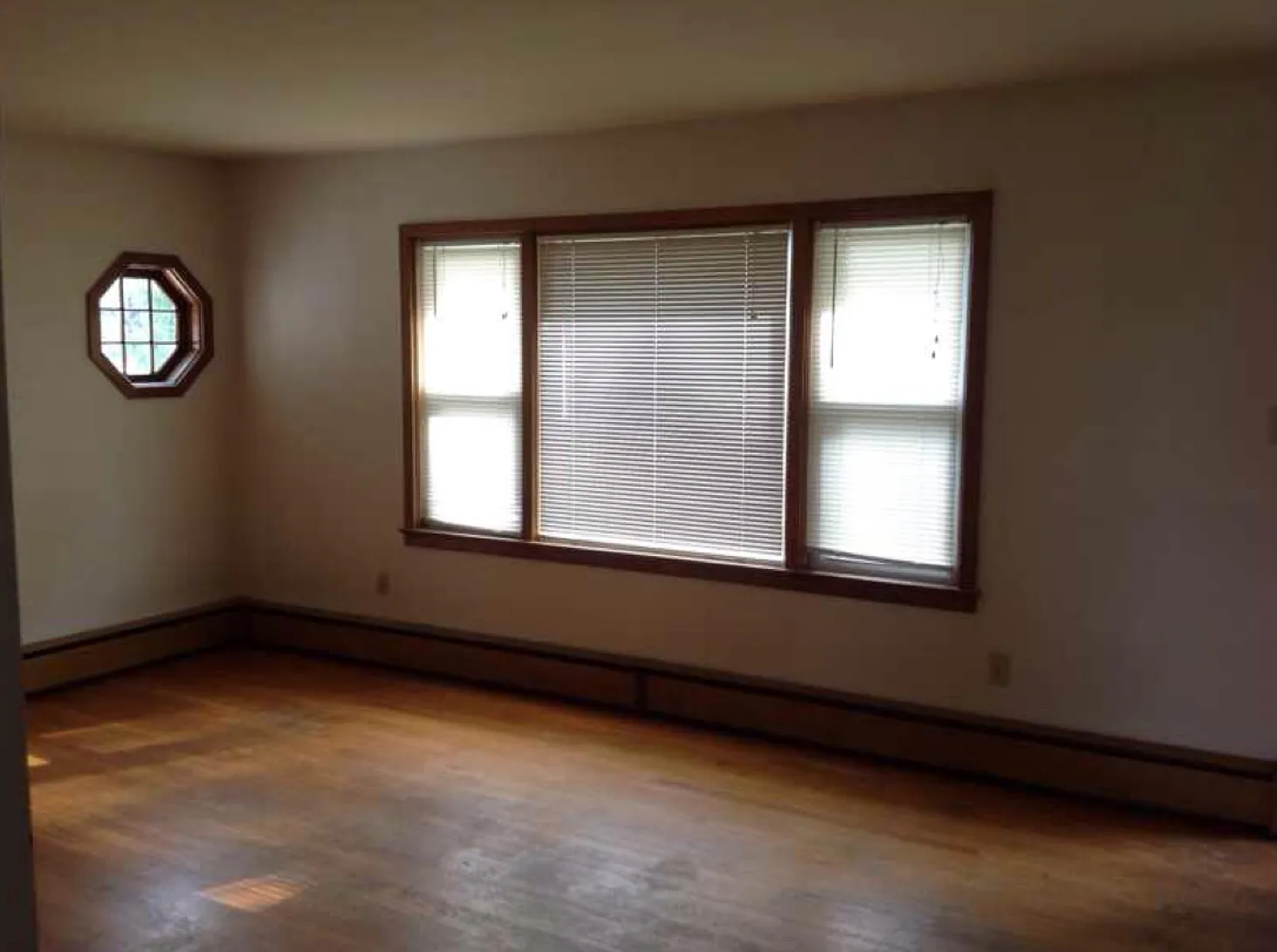6102 Quinn Orchard Rd — Photo 4