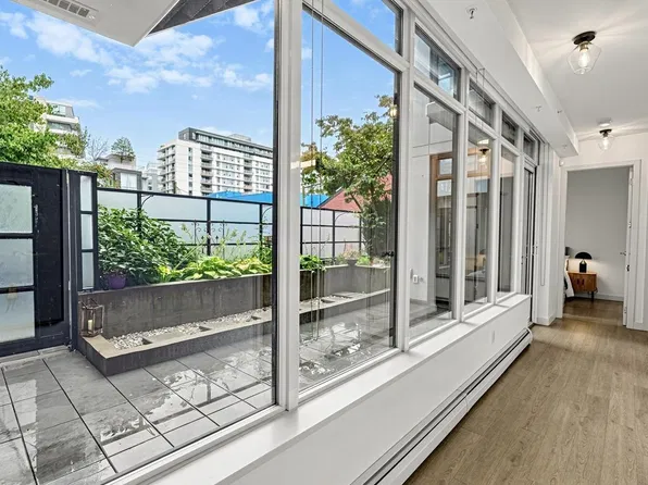 1788 Ontario St #201, Vancouver, BC V5T 0G3