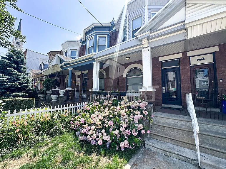 2406 E Allegheny Ave — Photo 23
