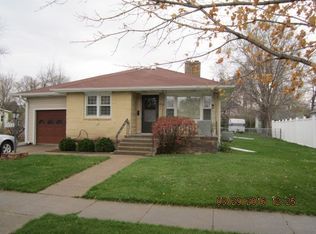 1710 8th St, Columbus, NE 68601