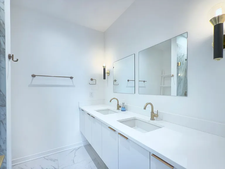 2737 Shenandoah Ave — Photo 15