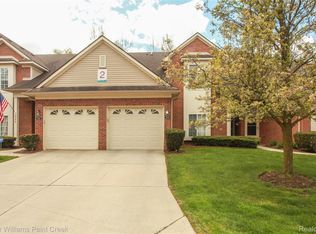 3546 Eagle Creek Dr #8, Utica, MI 48317