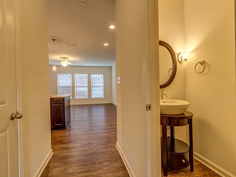 Savannah Oaks Townhomes — Photo 7