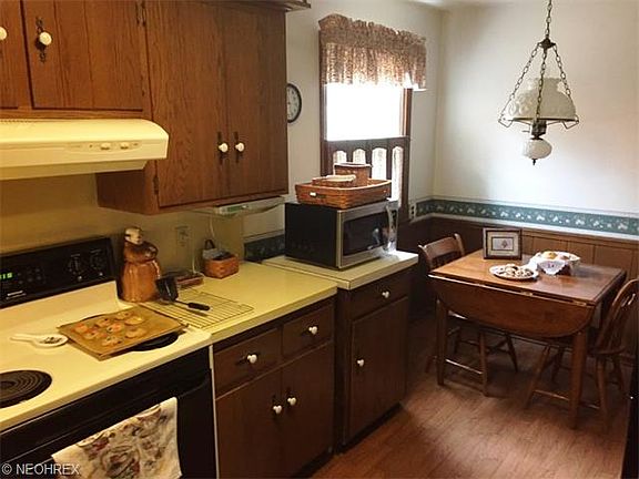 3rd image of 2128 Coleman Dr