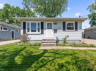 311 Parkway Dr, Eastlake, OH 44095