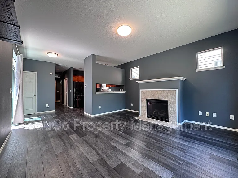 948 SE Elina Ave — Photo 3