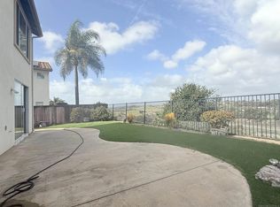 1420 Sapphire Dr, Carlsbad, CA 92011