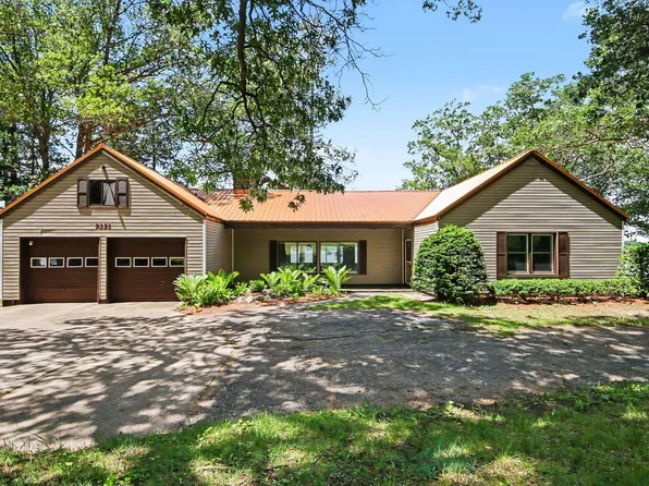 9351 S Catalpa Ave, Newaygo, MI 49337