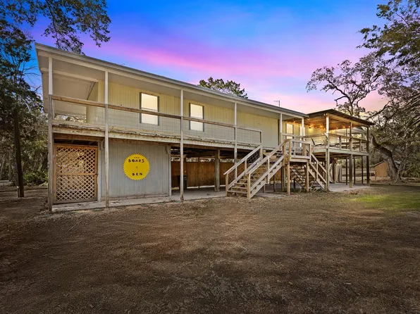 1713 Doyle St NE, Steinhatchee, FL 32359