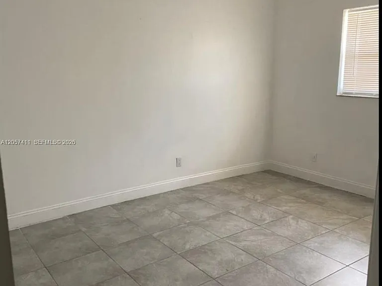853 SW 9th Ct #2 — Photo 12