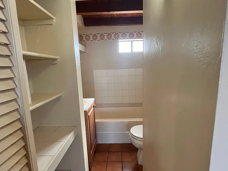 2301 N Northway Ave #10 — Photo 11
