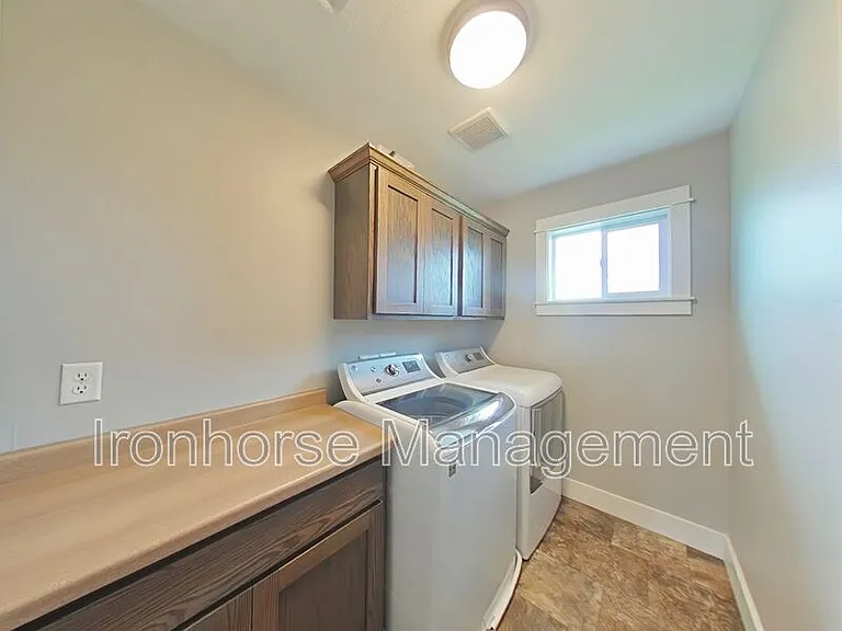 2930 Warbler Way #B — Photo 23