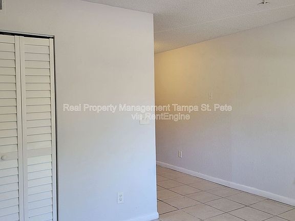 4th image of 8429 N 39th St #4