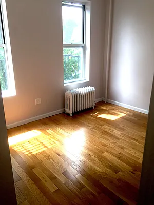 Rented by Evergreen Realty & Investments | media 5