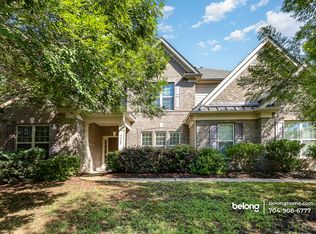 9909 Woodland Watch Ct, Charlotte, NC 28277